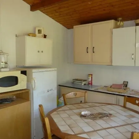 Apartment Cazaubon - 2 Pers, 25 M2, 2/1 شقة